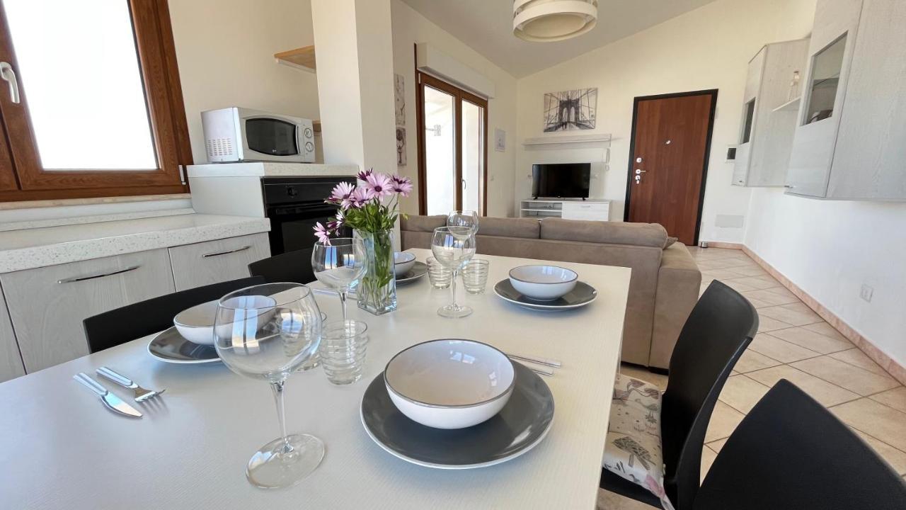 Apartamento Attici Con Terrazzo Vista Mare Calasetta Exterior foto