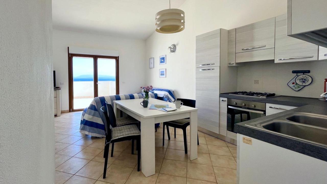 Apartamento Attici Con Terrazzo Vista Mare Calasetta Exterior foto