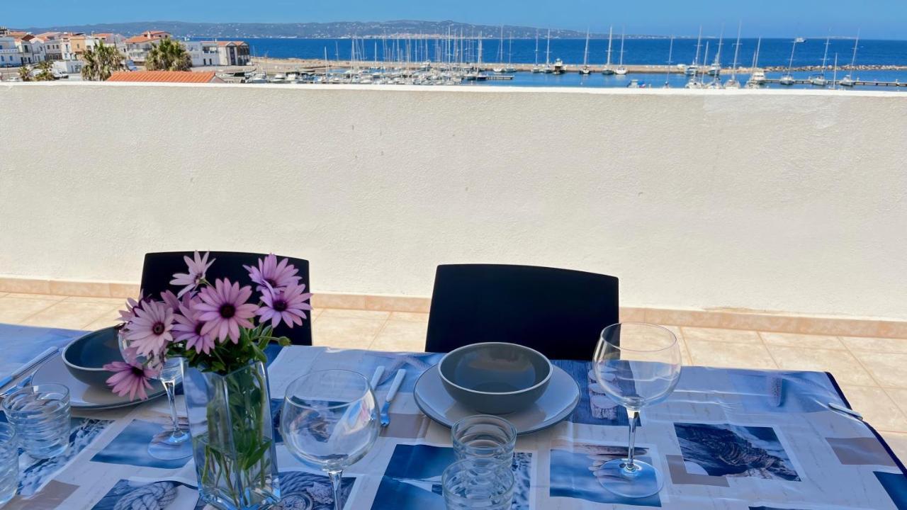 Apartamento Attici Con Terrazzo Vista Mare Calasetta Exterior foto