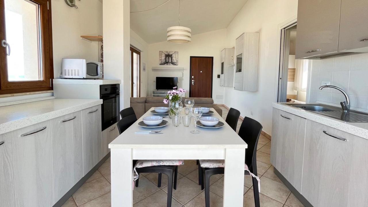 Apartamento Attici Con Terrazzo Vista Mare Calasetta Exterior foto
