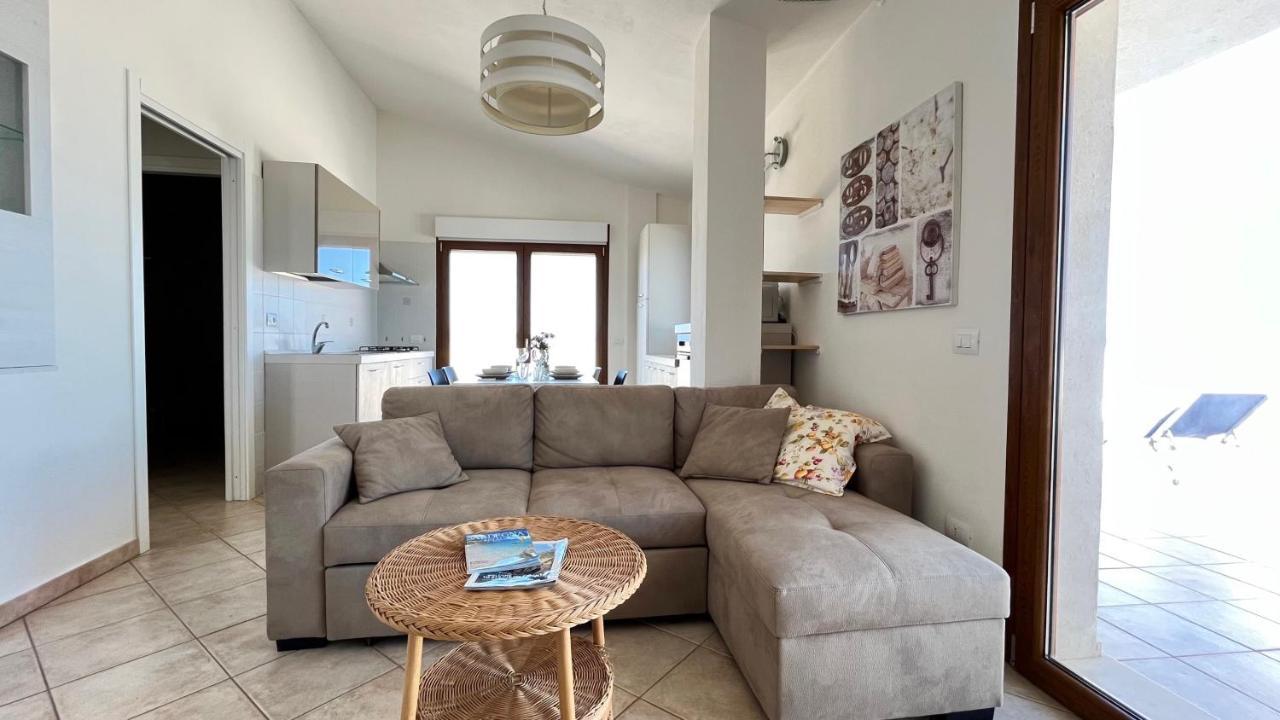 Apartamento Attici Con Terrazzo Vista Mare Calasetta Exterior foto