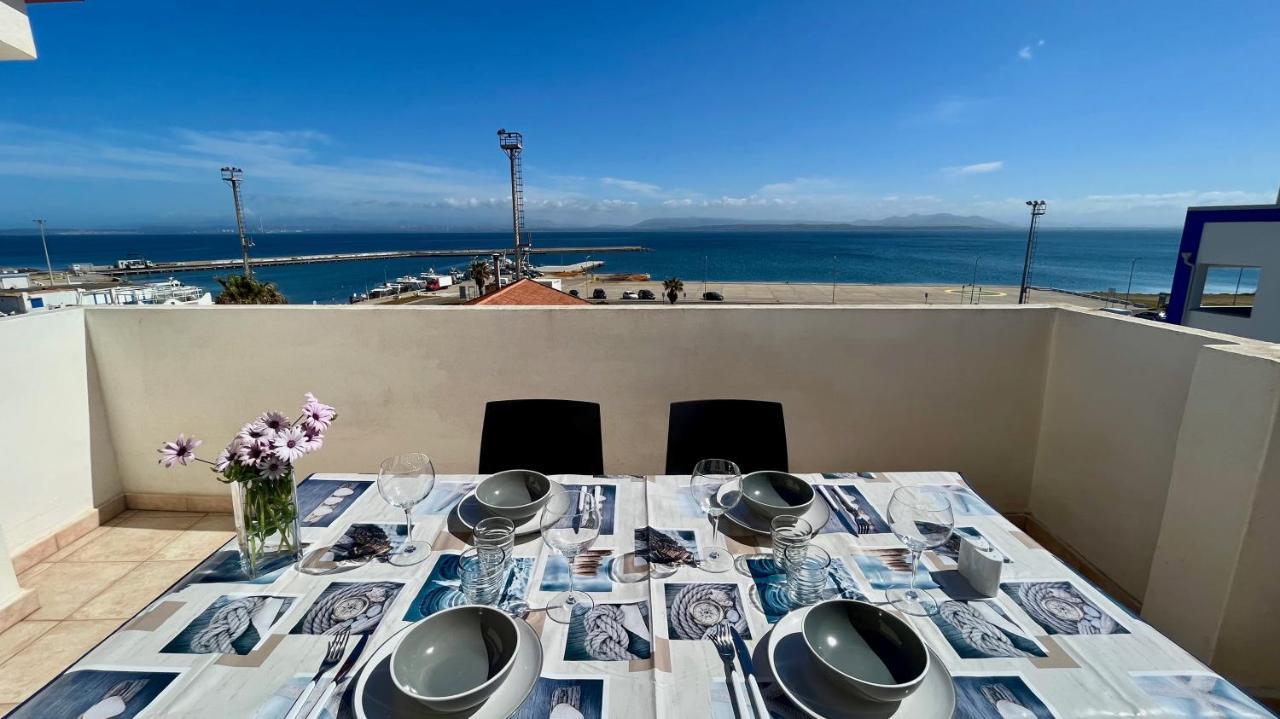Apartamento Attici Con Terrazzo Vista Mare Calasetta Exterior foto